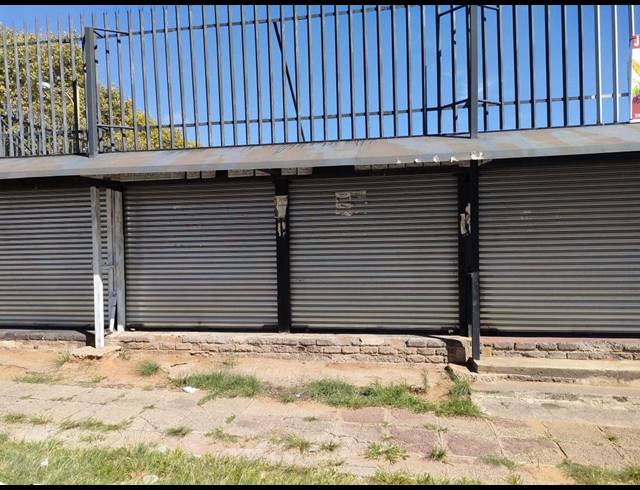 20M² WAREHOUSE FOR SALE IN KRUGERSDORP CENTRAL